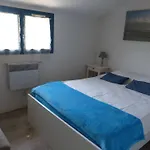 بيت للعطل Mazet Climatise Avec Terrasse Au Lavandou - Fr-1-308-78