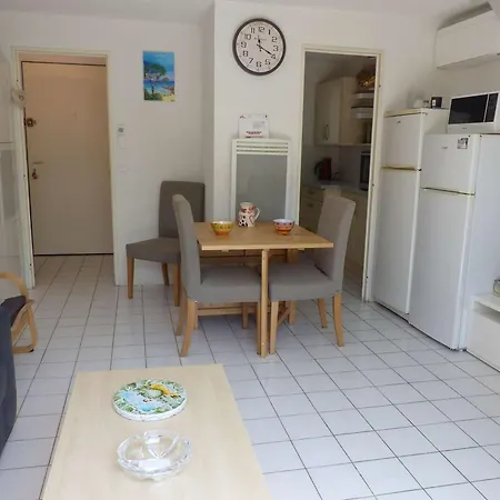 Σπίτι διακοπών Mazet Climatise Avec Terrasse Au Lavandou - Fr-1-308-78 *