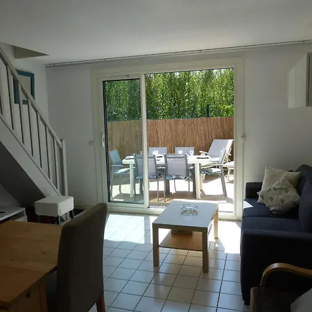 Mazet Climatise Avec Terrasse Au Lavandou - Fr-1-308-78 *