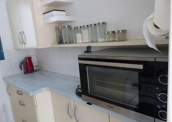 Mazet Climatise Avec Terrasse Au Lavandou - Fr-1-308-78 Semesterbostad *