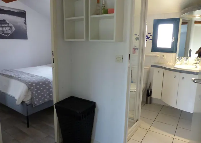 Mazet Climatise Avec Terrasse Au Lavandou - Fr-1-308-78 Semesterbostad *